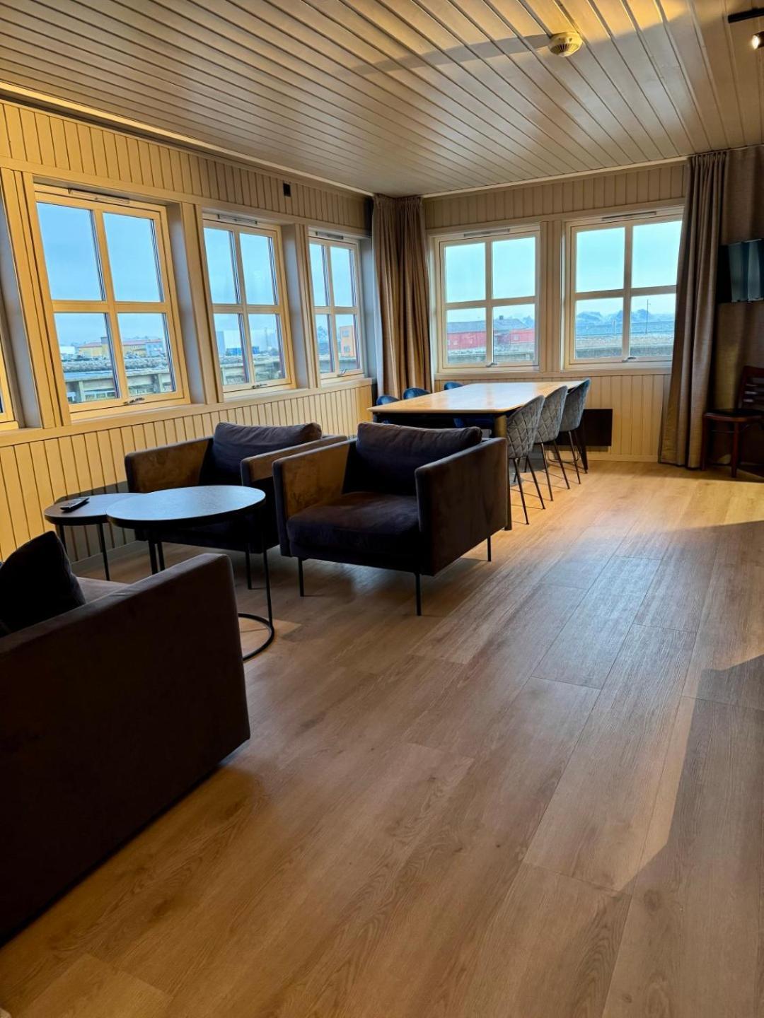 Gronnbuene Rorbu Hotel Andenes Ngoại thất bức ảnh