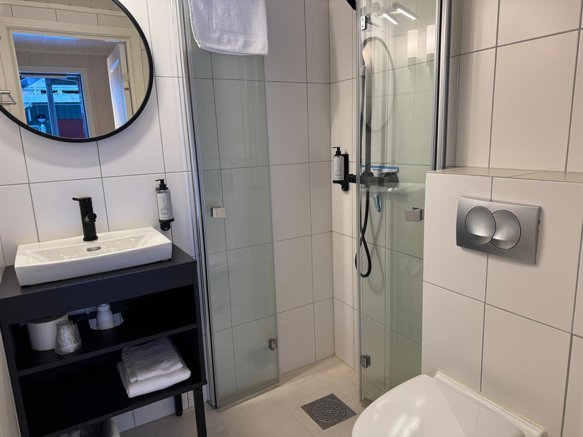 Gronnbuene Rorbu Hotel Andenes Ngoại thất bức ảnh