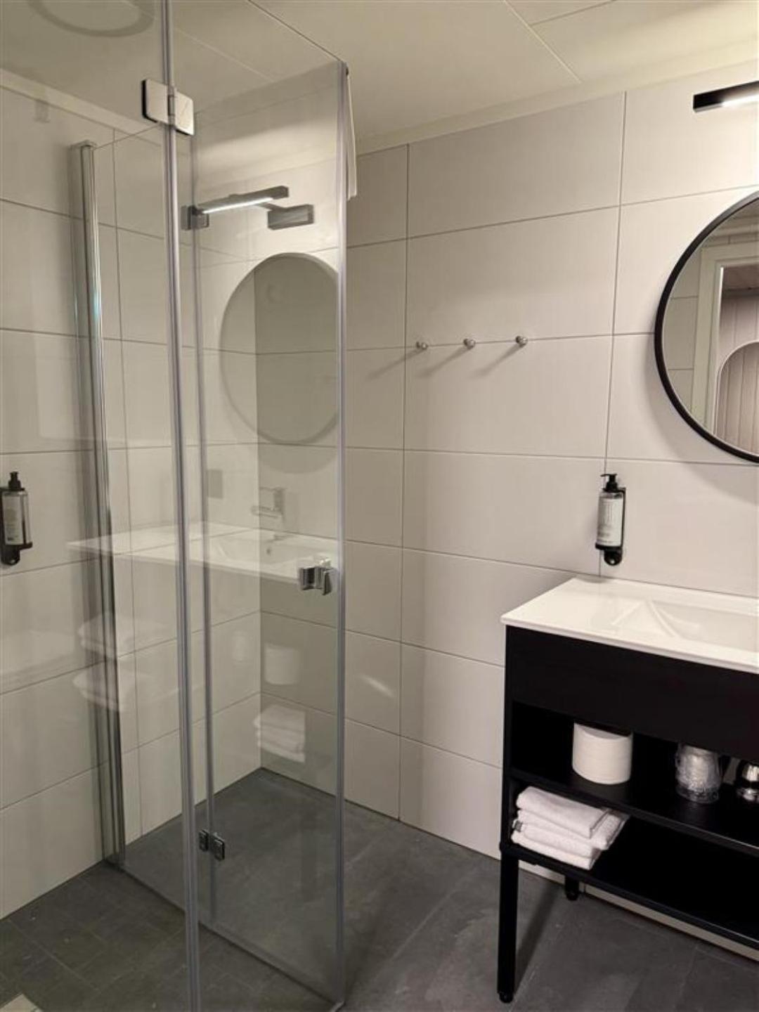 Gronnbuene Rorbu Hotel Andenes Ngoại thất bức ảnh